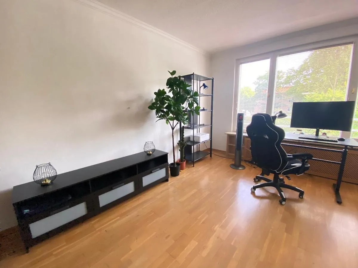 Modern Studio Apartment In Berlin With Garden Near Sea Deutschland