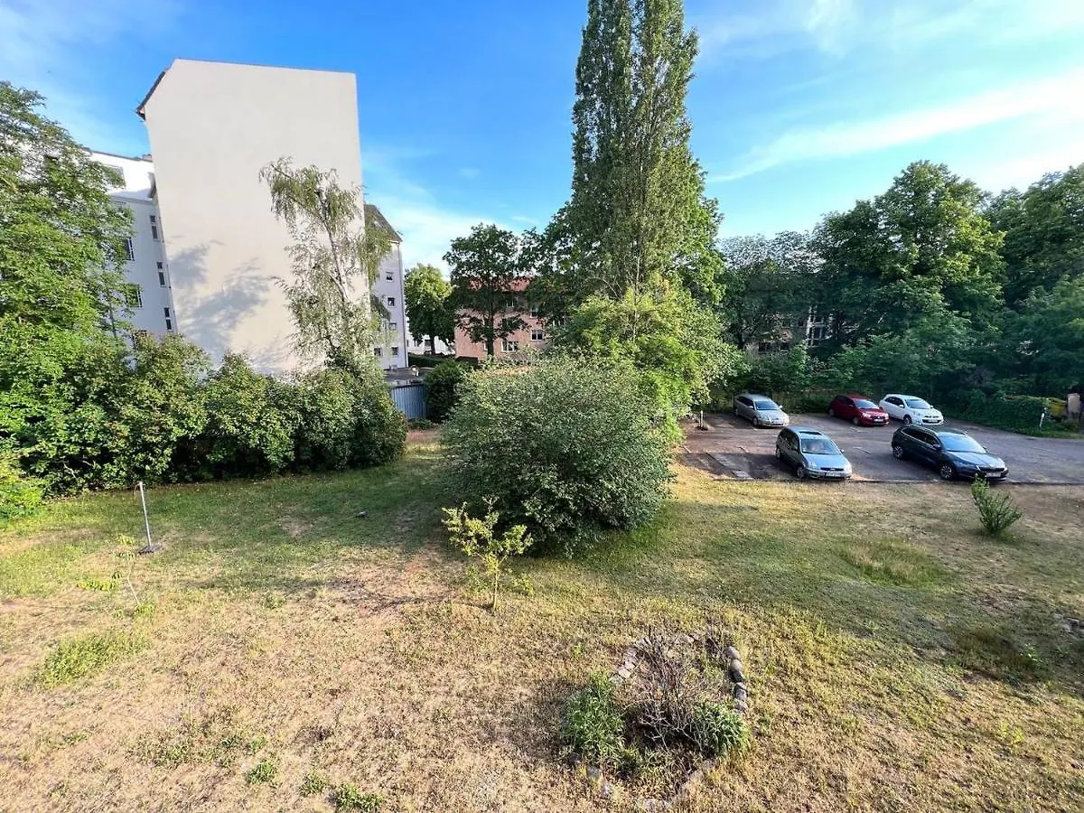 Modern Studio Apartment In Berlin With Garden Near Sea Deutschland