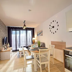  Apartment Oliwka Z Prywatnym Miejscem Postojowym Polen
