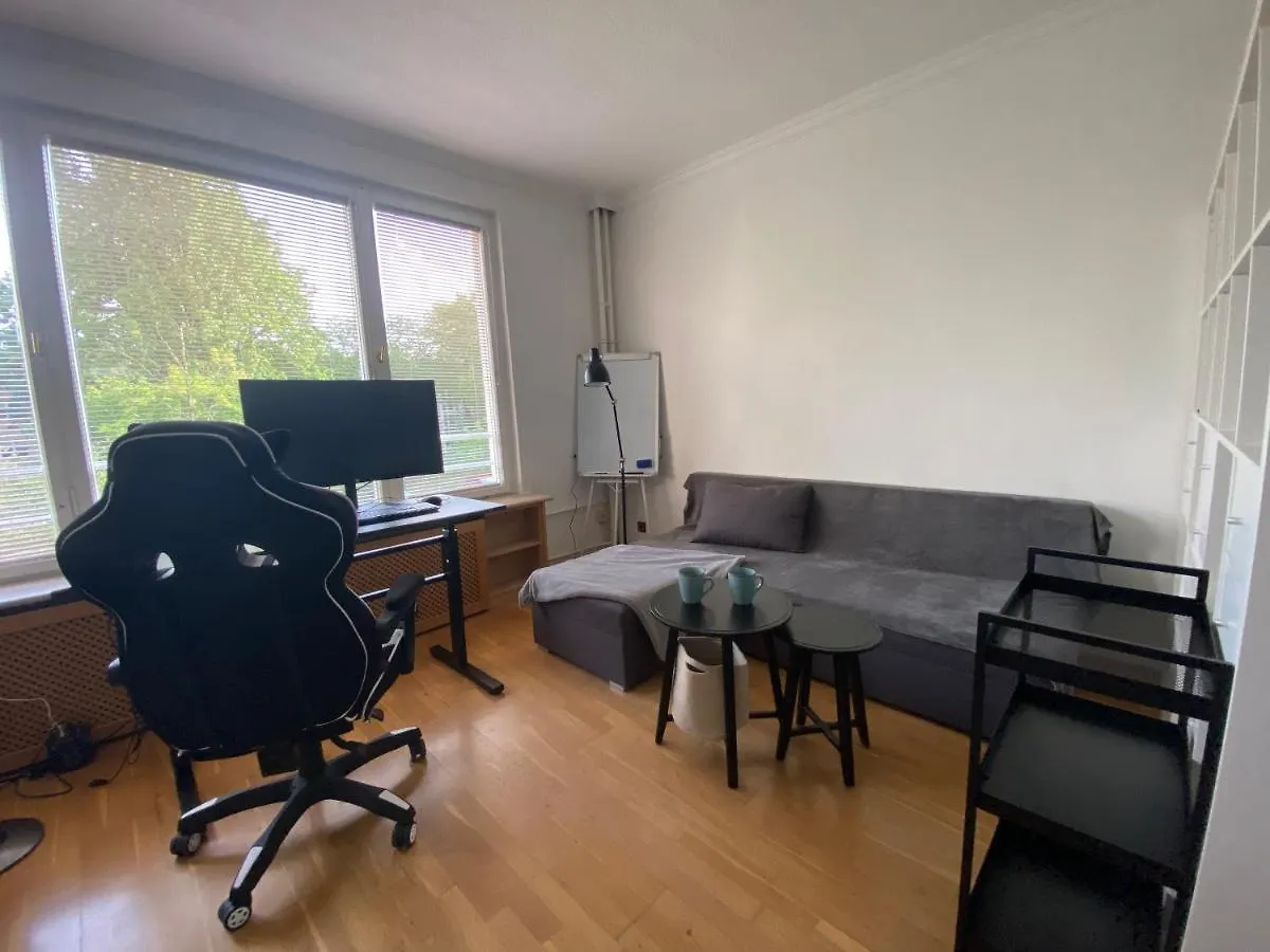 Modern Studio Apartment In Berlin With Garden Near Sea 0*,